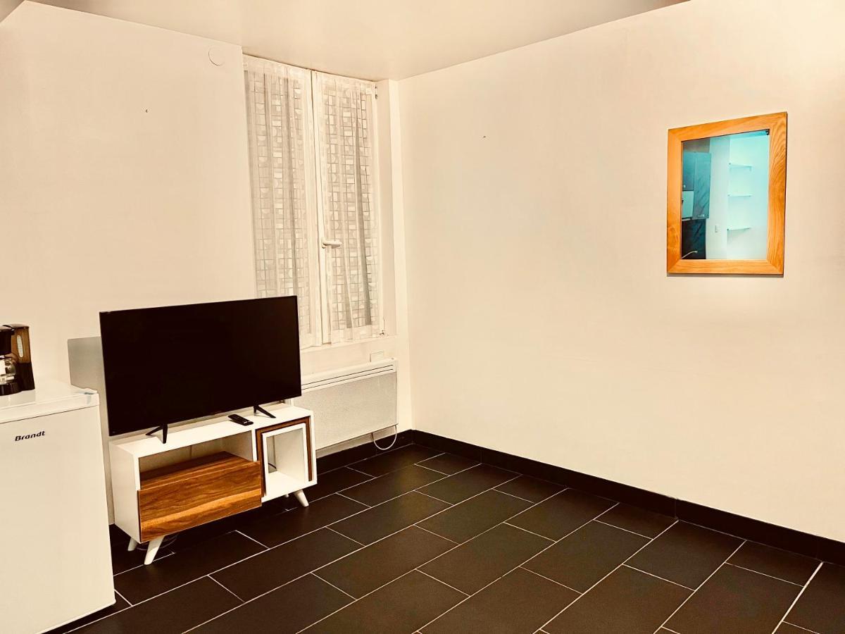 Studios Au Quartier Pavillonnaire Rue D Ambert Orléans Exterior photo